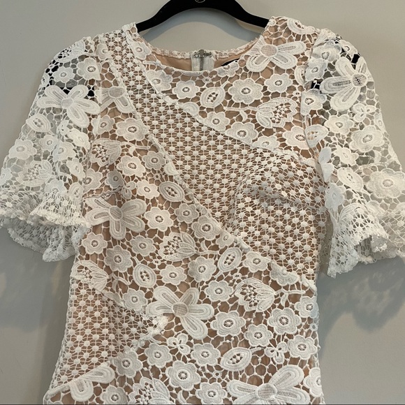 Lulu’s Lace Mini Dress - Picture 5 of 7